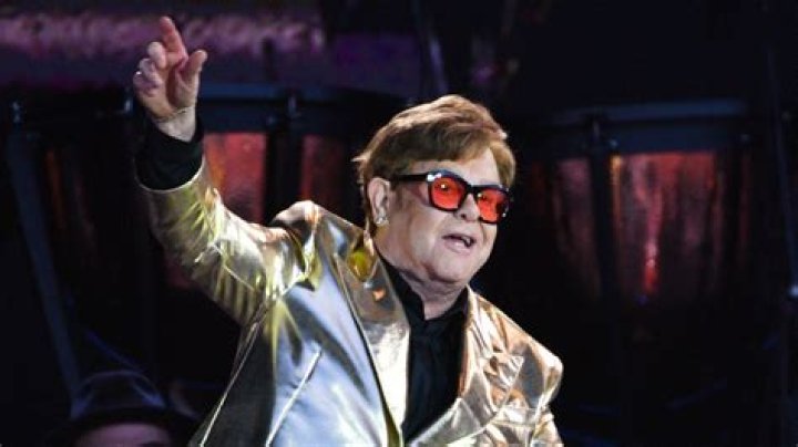 12 Iconic People Tony Had Duets With