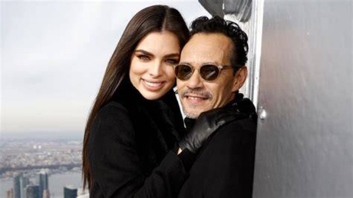 5 pictures of Nadia Ferreira in a swimsuit that made Marc Anthony jealous