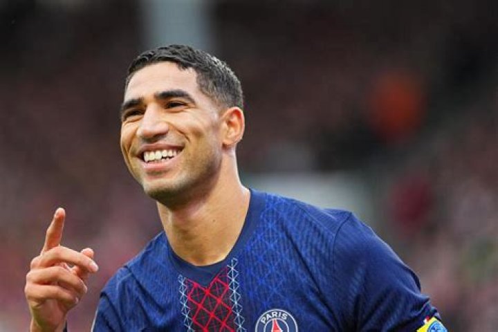 Achraf Hakimi Paris SaintGermain football render FootyRenders