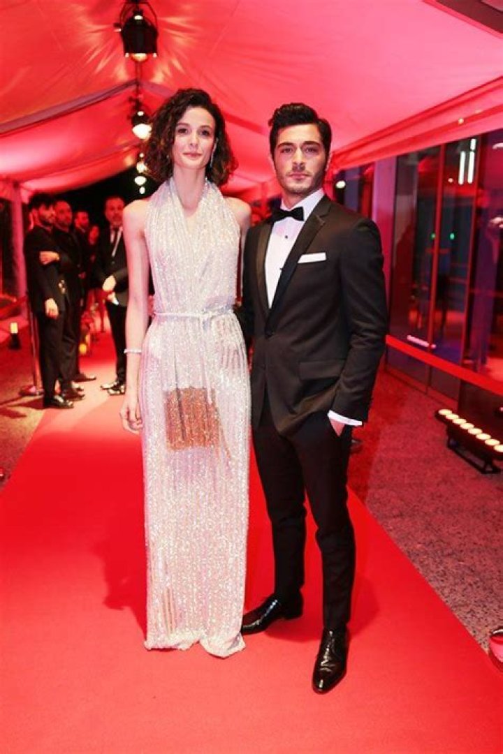 Büşra Develi & Burak Deniz Ünlüler, Aktör, Çift resimleri