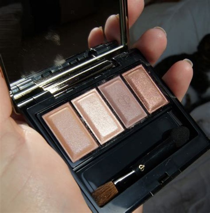 Cle De Peau eyeshadow reviewBaby Universe and Satin Moon Expat Make