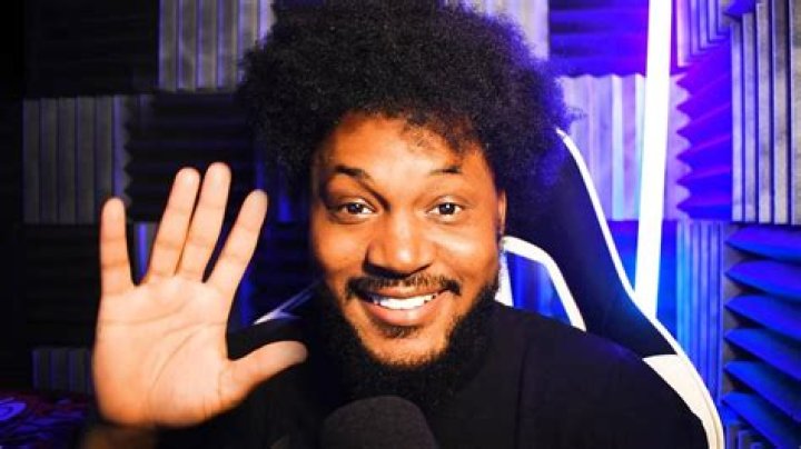 CoryxKenshin's Search for Love Does the YouTube Star Have a Girlfrien