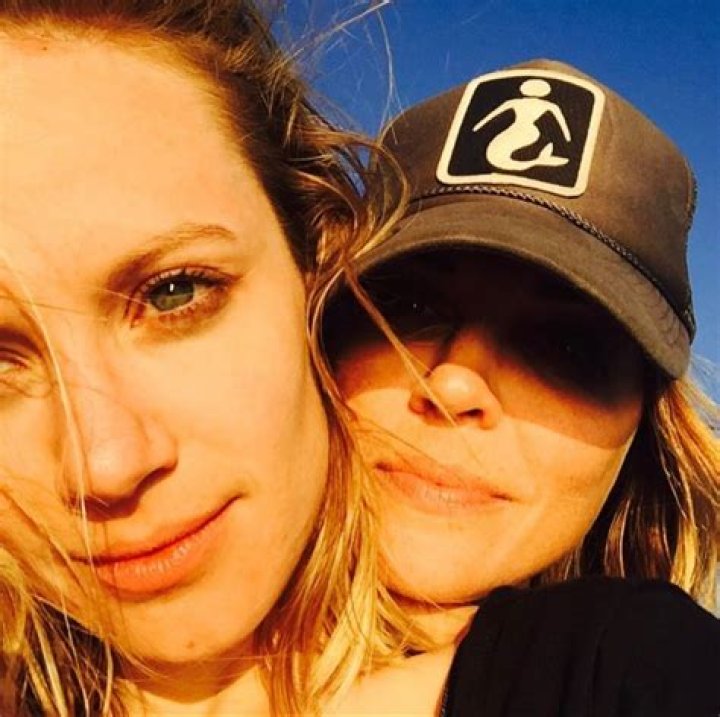 Danielle Savre Paz e amor