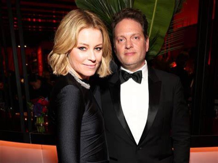 Elizabeth Banks & Hubby Max Handelman Support Advocates Of Education at