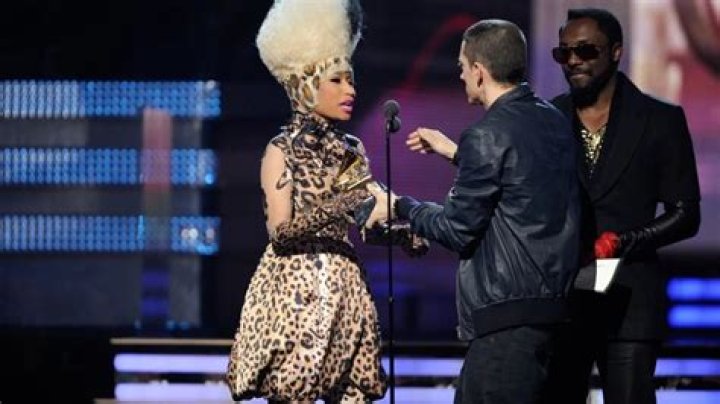 Eminem and Nicki Minaj FINALLY organise first date after he asks her