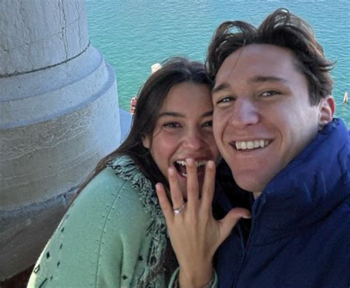 Federico Chiesa sposa Lucia Bramani la proposta di matrimonio!