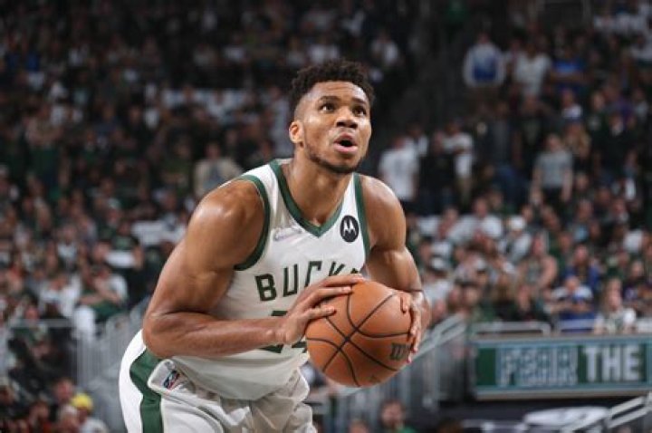 Giannis Antetokounmpo's Family Grows Third Child on the Way