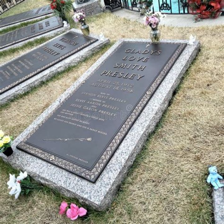 Gladys Love Smith Presley grave marker J. Samuel Ellis Flickr