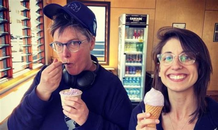 Hannah Gadsby married Douglas producer Jenney Shamash
