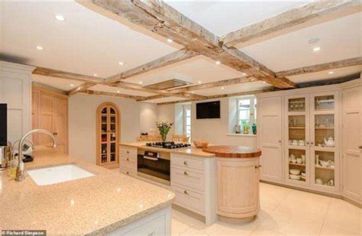 House near Prince Harry and Meghan's Frogmore Cottage home on sale for