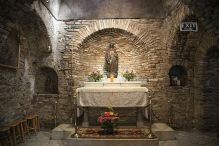 House of Virgin Mary and Ancient Ephesus Day Excursion from Kusadasi