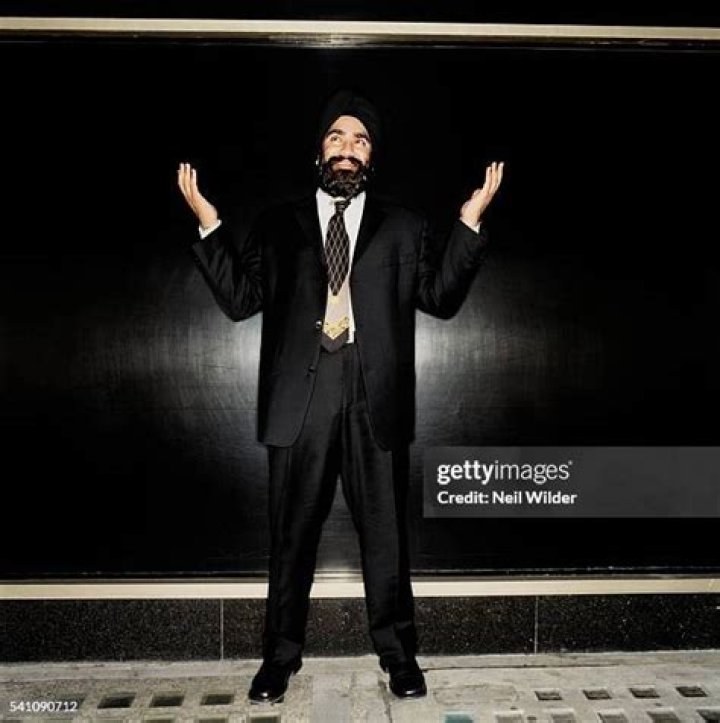 In Pictures Reuben Singh's RollsRoyce Turban Challenge News18