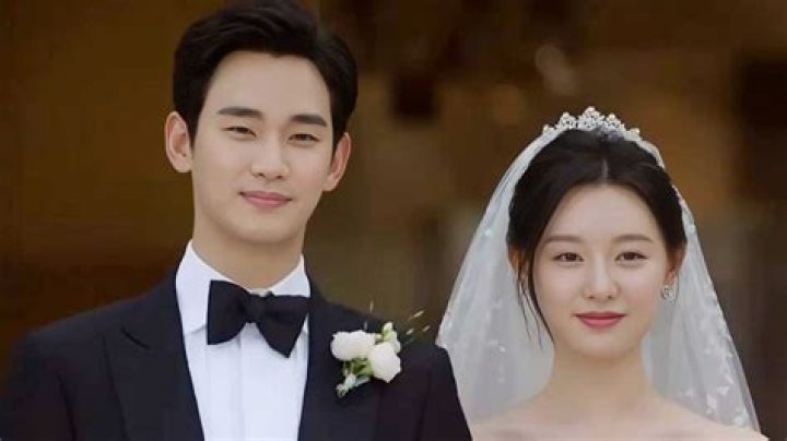 Is Kim Soo Hyun married 2020? Celebrity.fm 1 Official Stars