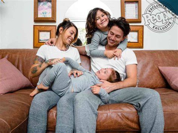 Jackson Rathbone 3rd Child With Wife Sheila Hafsadi Us Weekly