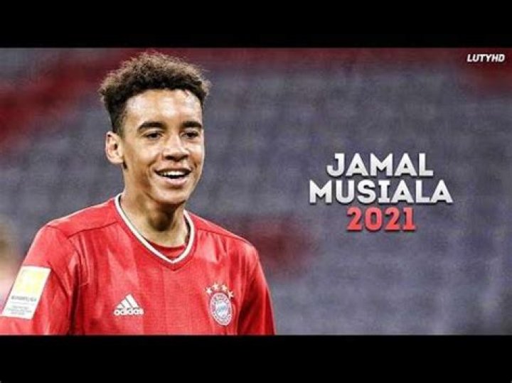 Jamal Musiala Height, Age, Weight, Trophies Sportsmen Height