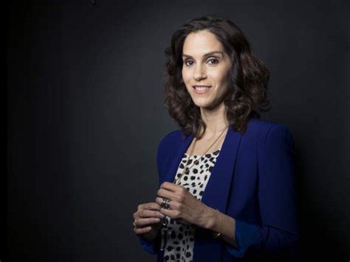 Jami Gertz HD wallpapers free download