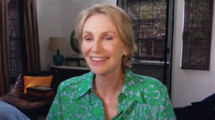 Jane Lynch Recalls 'Touching' City Hall Wedding with Jennifer Cheyne