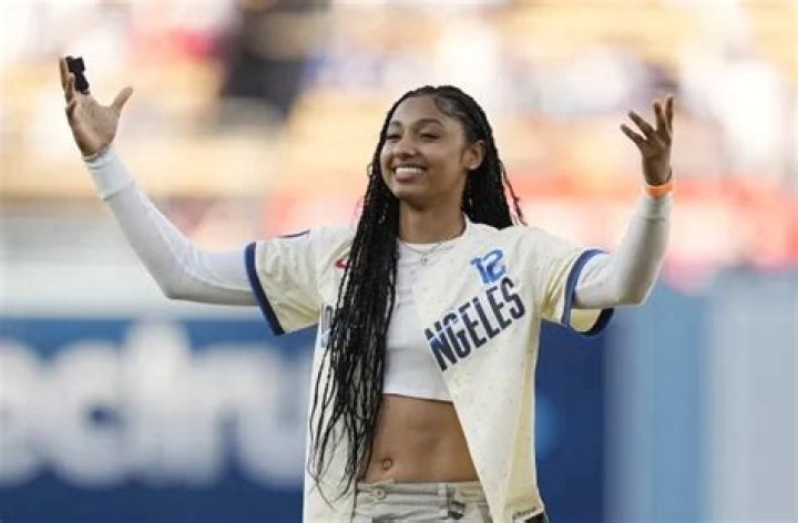 Juju Watkins Net Worth, Wiki, Bio, Age, Parents, Boyfriend