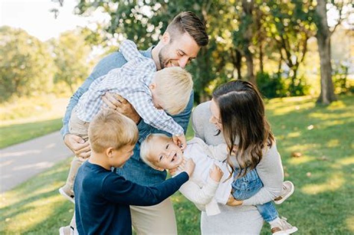 Ken Jennings&rsquo; Kids & Family 5 Fast Facts You Need to Know