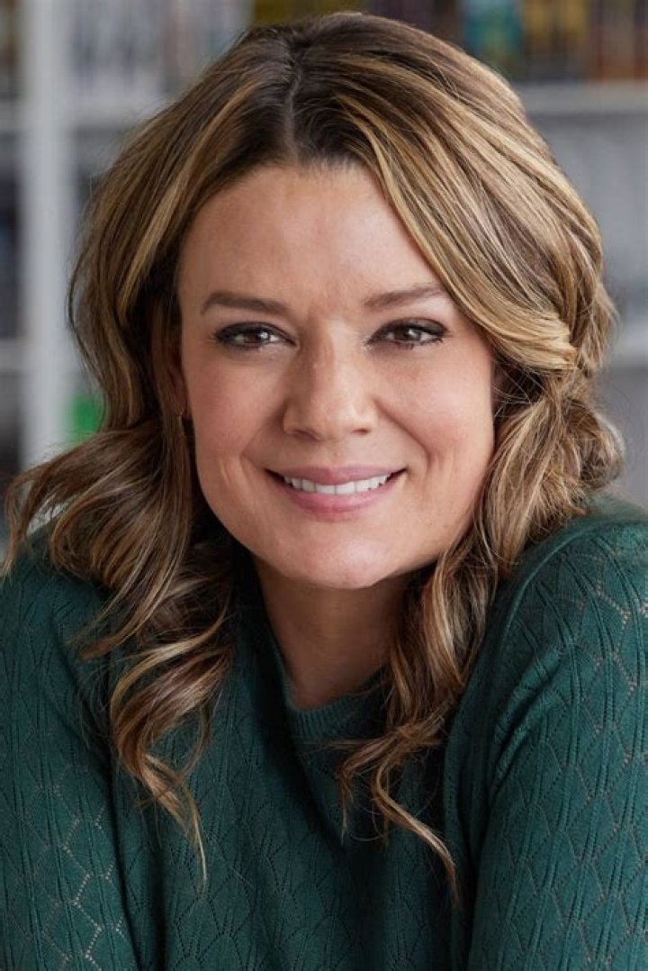 Kimberly Sustad Biography Line