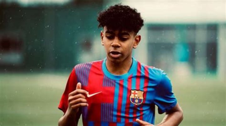 Lamine Yamal Barcelonas Rekordtalent ist der beste Spieler aus La