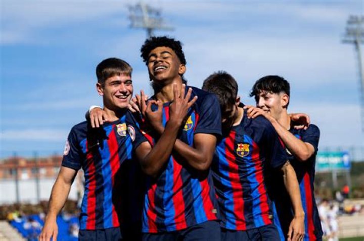 Lamine Yamal shines with double on return to action for Barcelona’s