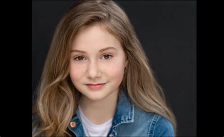 Learn More About Her 2 Children, Their Ages & Dads Hollywood Life