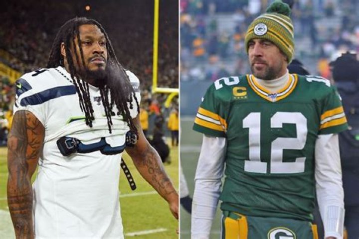 Marshawn Lynch, Aaron Rodgers exchange jerseys Yahoo Sports