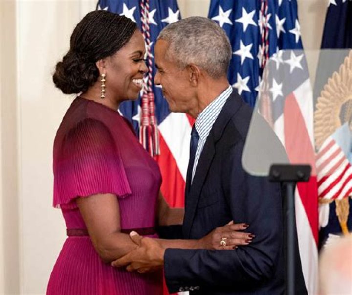 Michelle Obama's Brother Recalls 'Terrifying' Interaction With Chicago