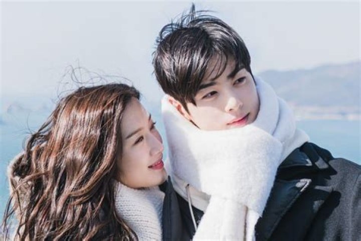Moon Ga Young y Cha Eun Woo tienen un primer encuentro inusual en &ldquo;True