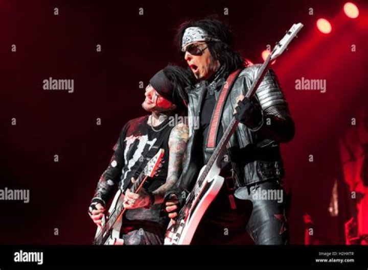 Nikki Sixx — SixxA.M.