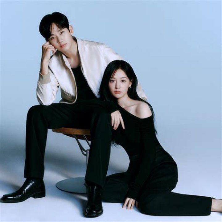 Official: Kim Ji Won And Kim Soo Hyun's Relationship Revealed
