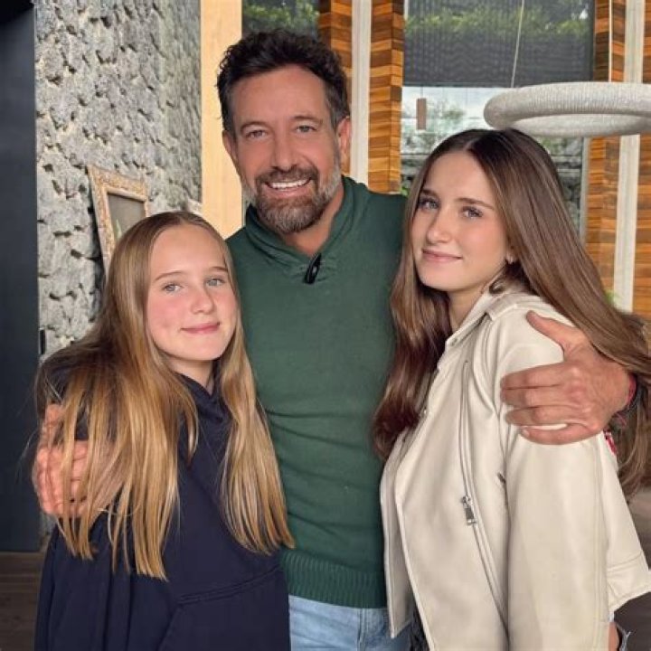 Pap&aacute; de Gabriel Soto rompe el silencio y revela que con Irina, su hijo