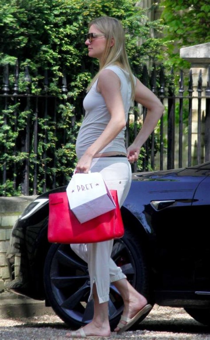 Phillipa Coan in a Beige Pants Was Seen Out in London Celeb Donut