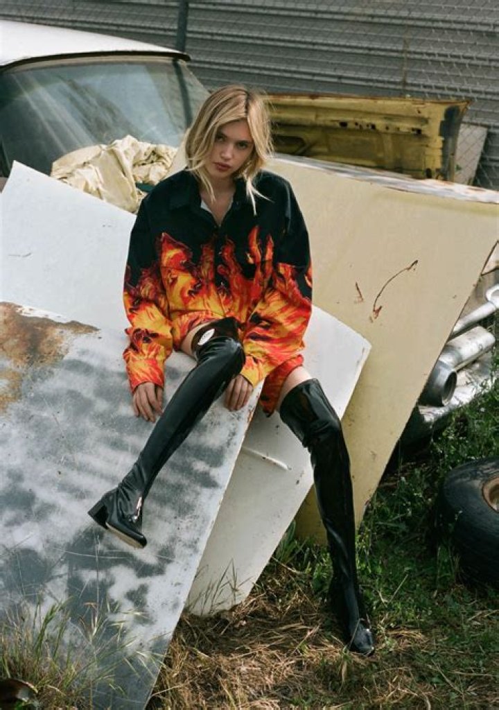 Pin by Sam Snead on Helena Vestergaard (Australia, '93') Fashion