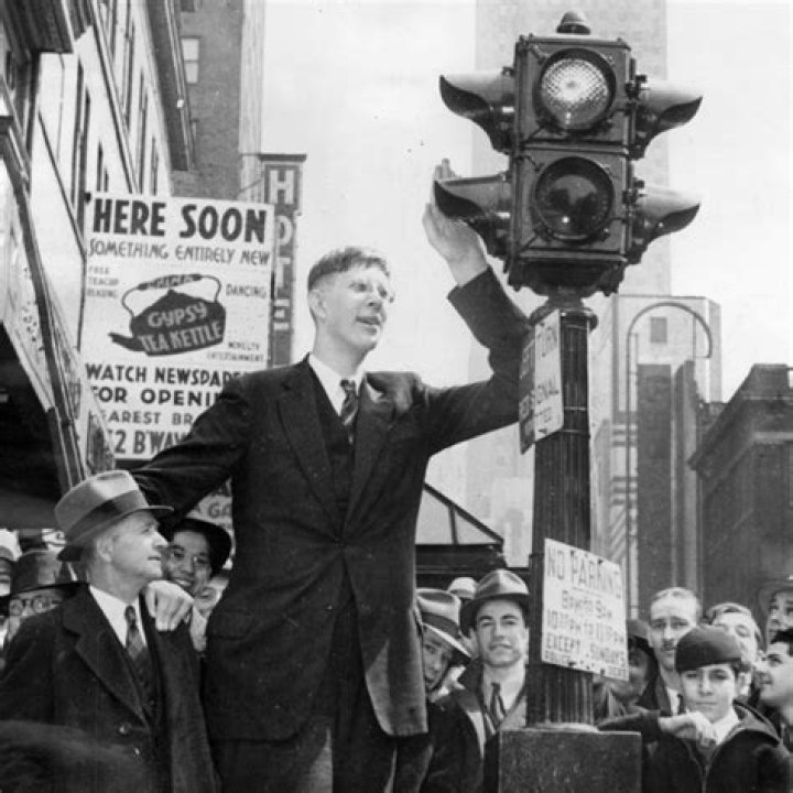 Remembering Robert Wadlow, the world's tallest ever man