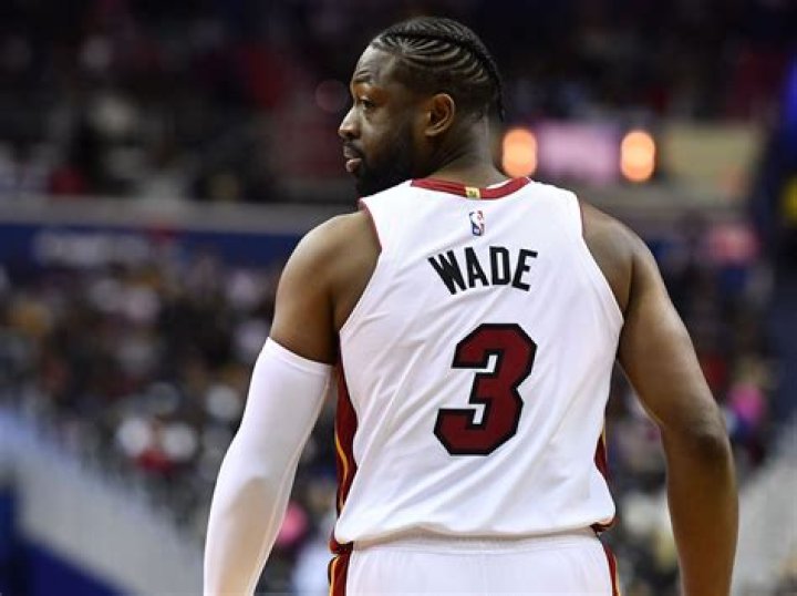 Scott Brooks Says NBA Should 'Fine the Miami Heat' for Letting Dwyane