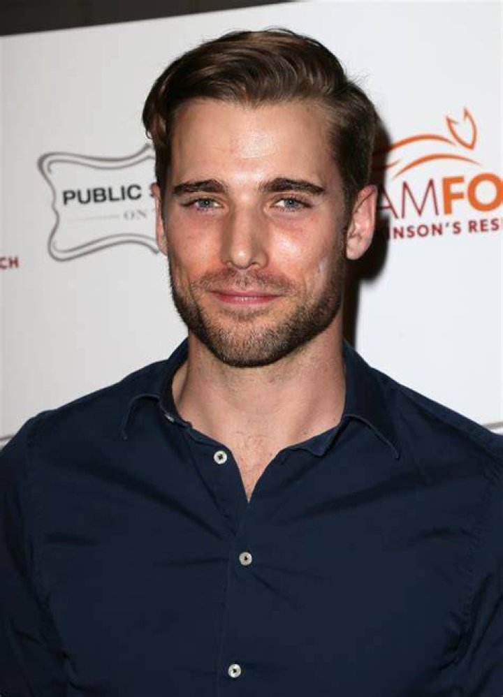 Sexy Dustin Milligan Pictures POPSUGAR Celebrity Photo 11