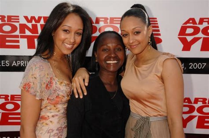 Tamera Mowry, Darlene Mowry and Tia Mowry Black celebrities, Tia