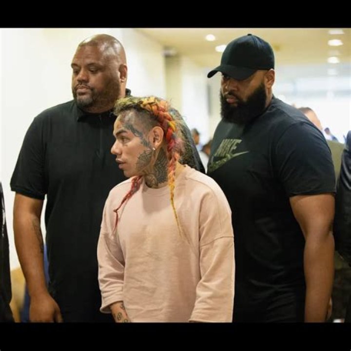 Tekashi 6ix9ine limps in court, pleads not guilty to racketeering