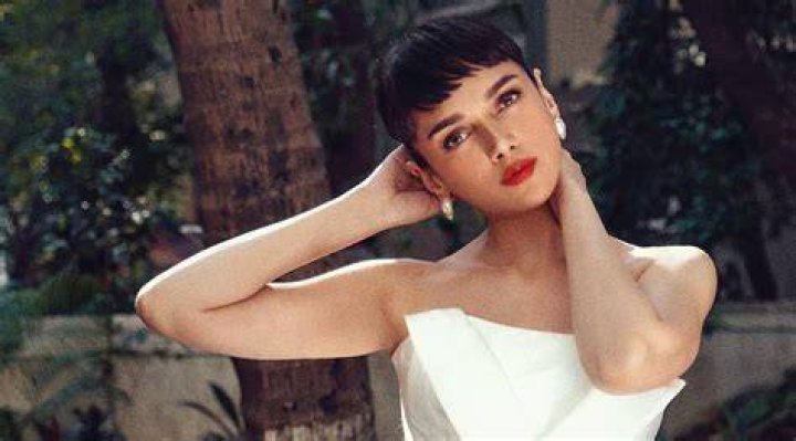 The Timeless Elegance of Audrey Hepburn A Life of Grace and Resilience