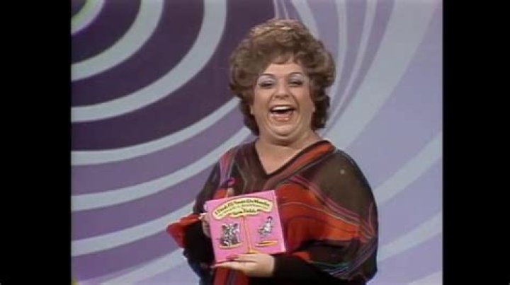 Totie Fields Biography Facts, Childhood, Family Life & Achievements