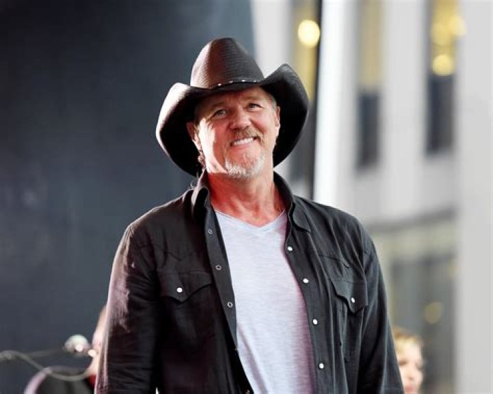 Trace Adkins 'checks out of rehab to be at his sick father's bedside