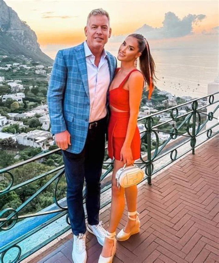 Troy Aikman 2023 Wife, net worth, tattoos, smoking & body facts Taddlr