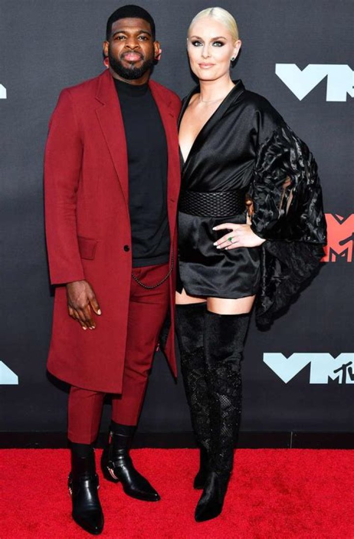VMAs 2019 Hottest Celebrity Couples and Duo Fashion