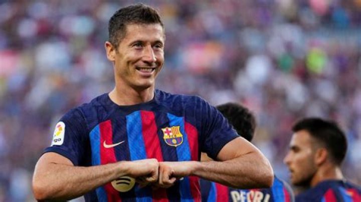 What is the Lewandowski celebration? Meaning behind Barcelona star's