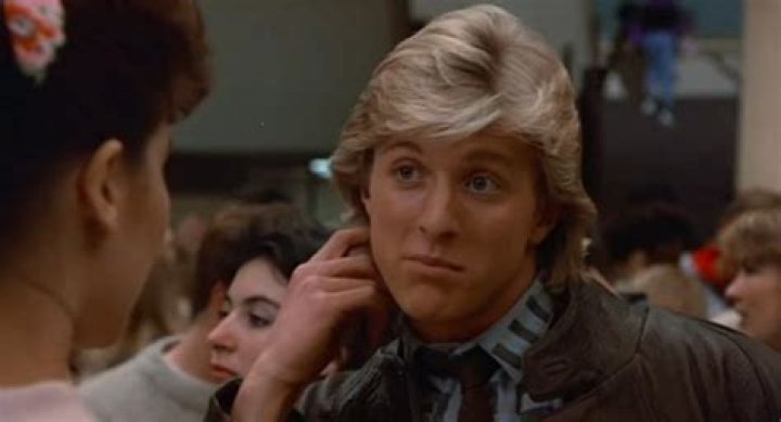 William Michael Zabka as Chas Osborne in Back To School (1986) Novios