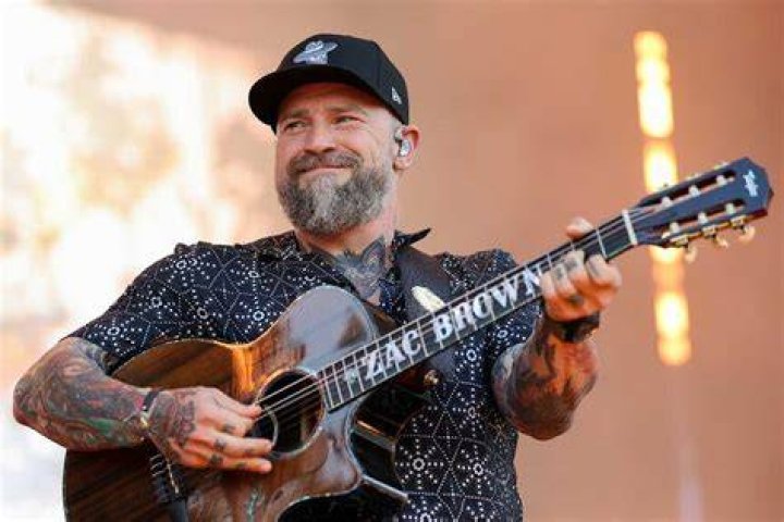 Zac Brown, 44, Has the Most Impressive Ontour Workout Habits &mdash; Eat