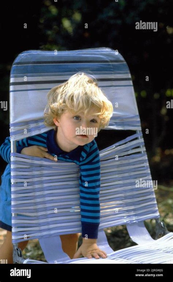 ZACHARY LA VOY, PARENTHOOD, 1989 Stock Photo Alamy